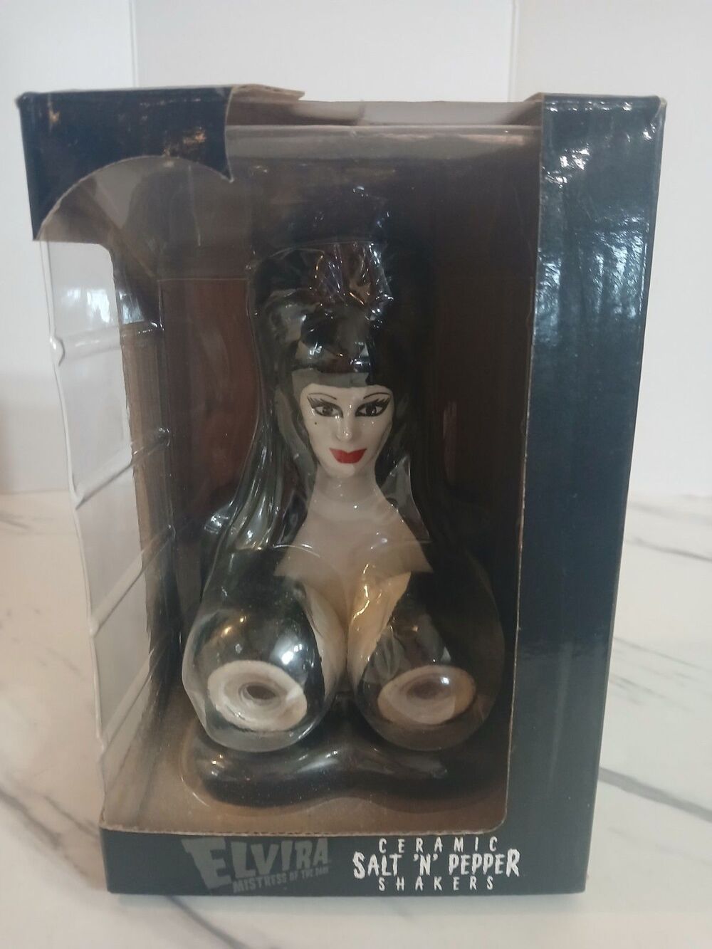 Kreepsville Elvira Mistress of the Dark Goth Salt and Pepper Shaker Set- New